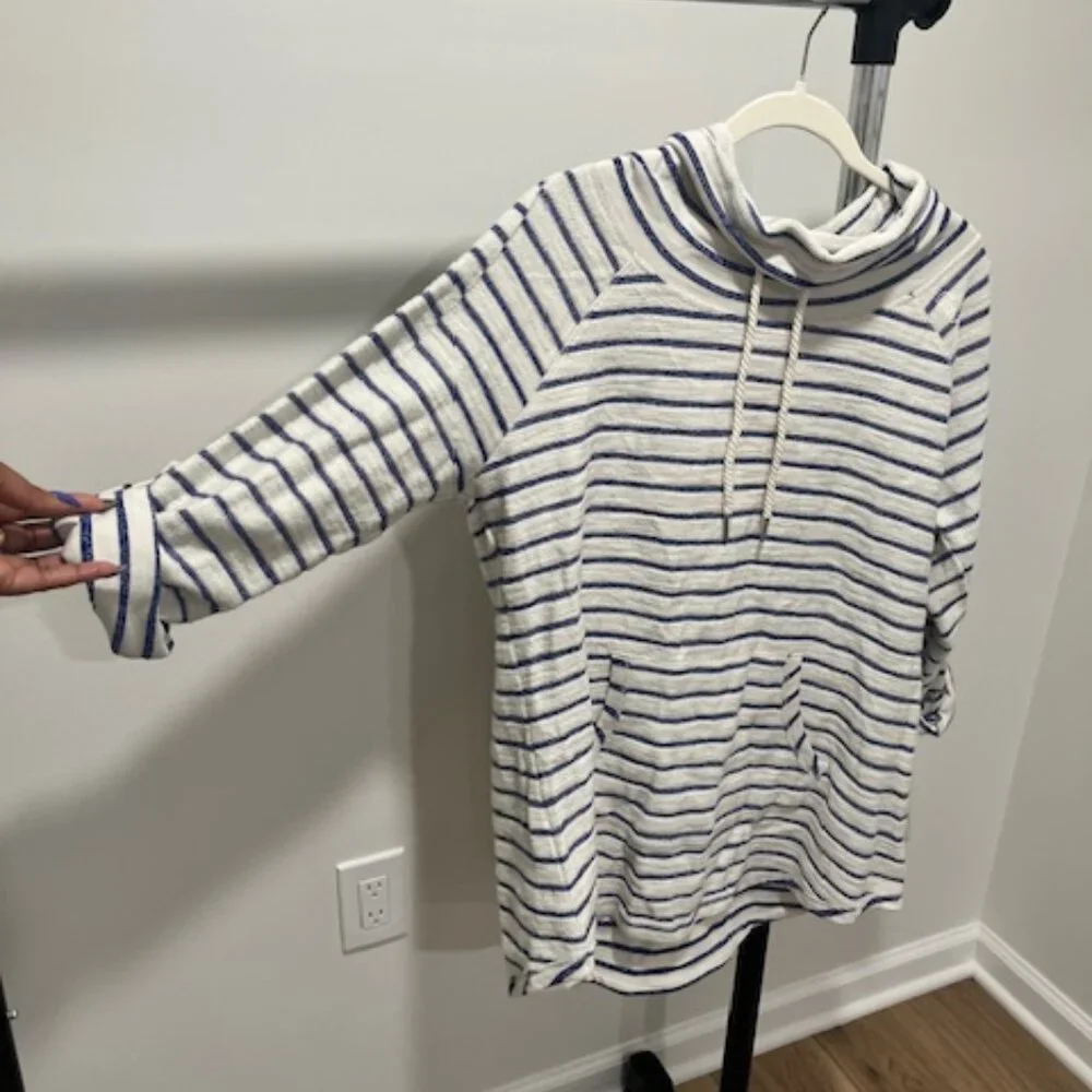 Modern Performance Pullover - Picture 7 of 7